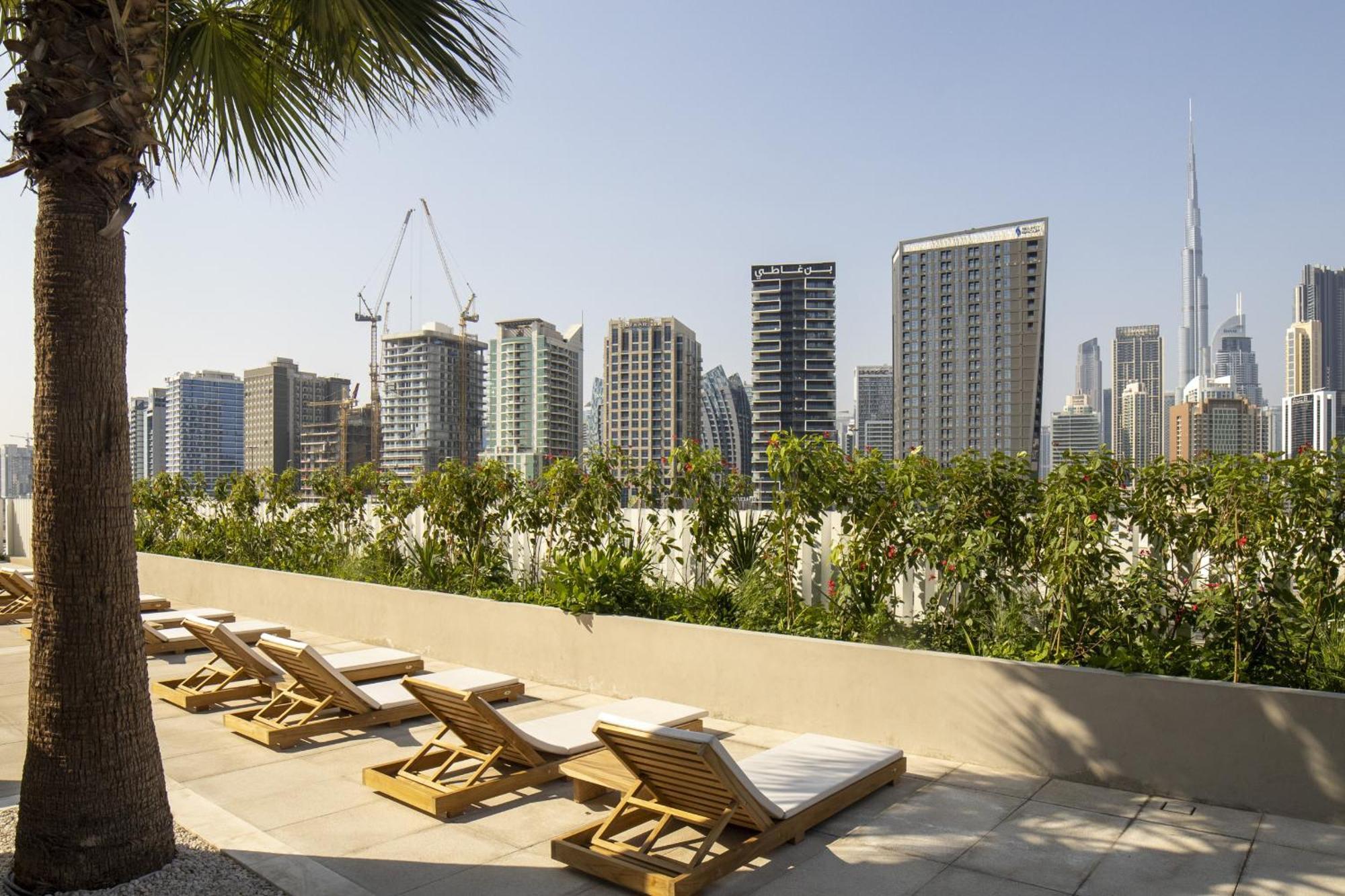 Executive With Burj View At Upside Living 2009 Apartment *