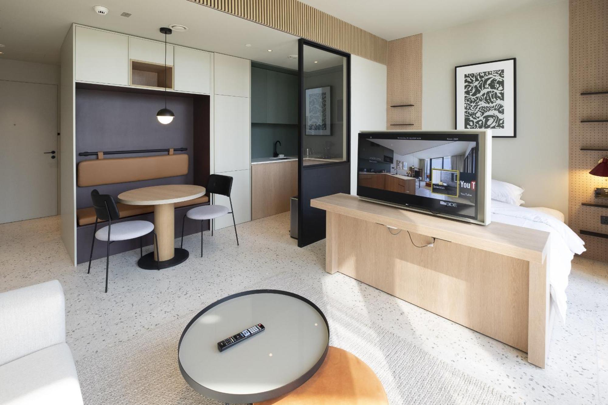 Apartment Executive With Burj View At Upside Living 2009 Dubai