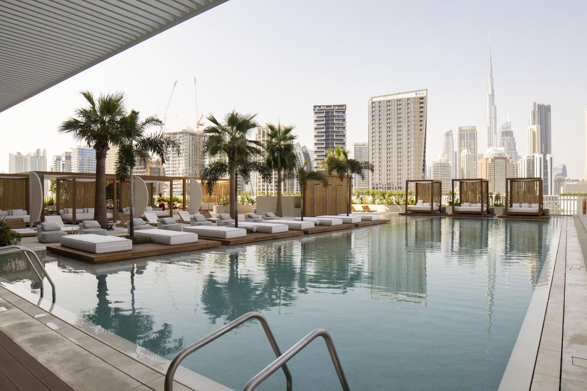 Executive With Burj View At Upside Living 2009